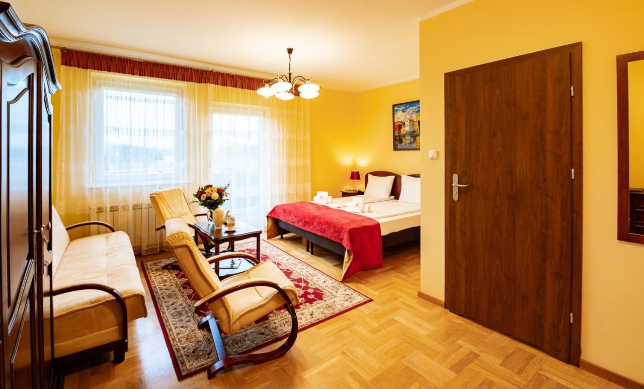 Hotel Kasztelan دوبشيسي المظهر الخارجي الصورة