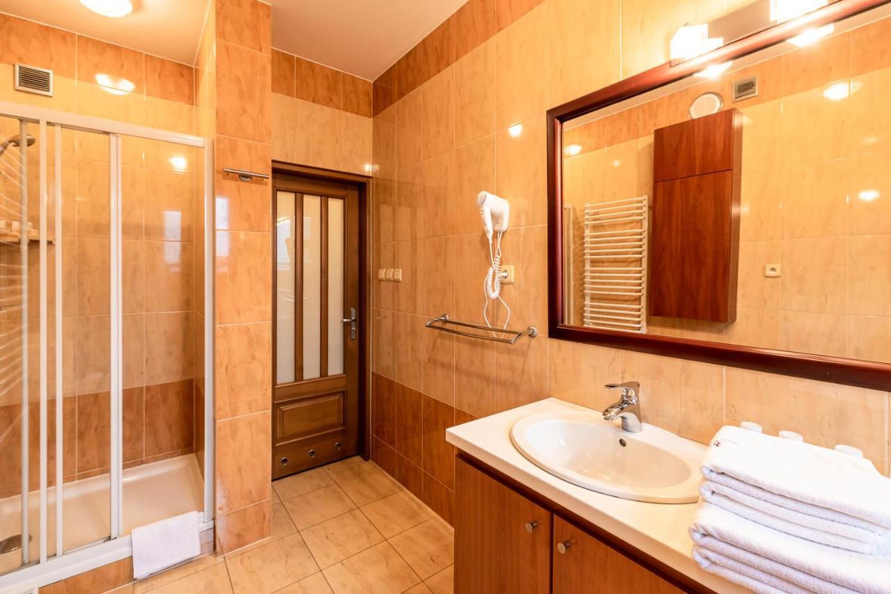 Hotel Kasztelan دوبشيسي المظهر الخارجي الصورة