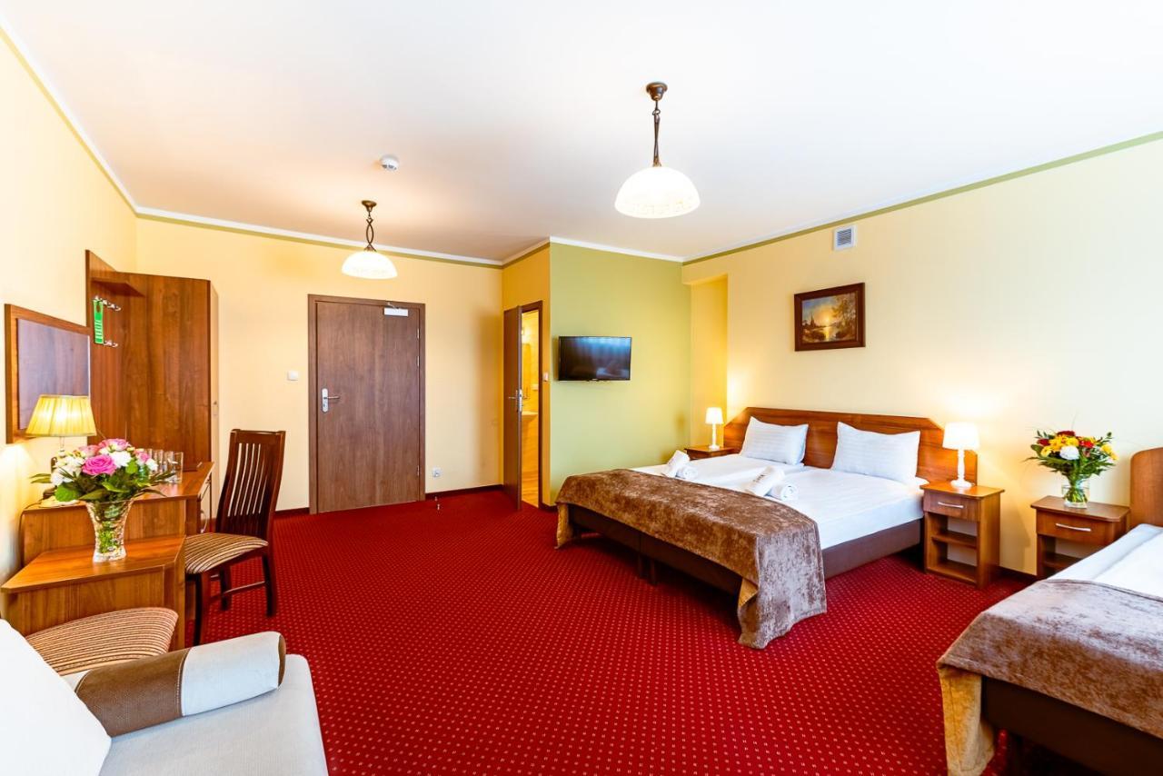 Hotel Kasztelan دوبشيسي المظهر الخارجي الصورة