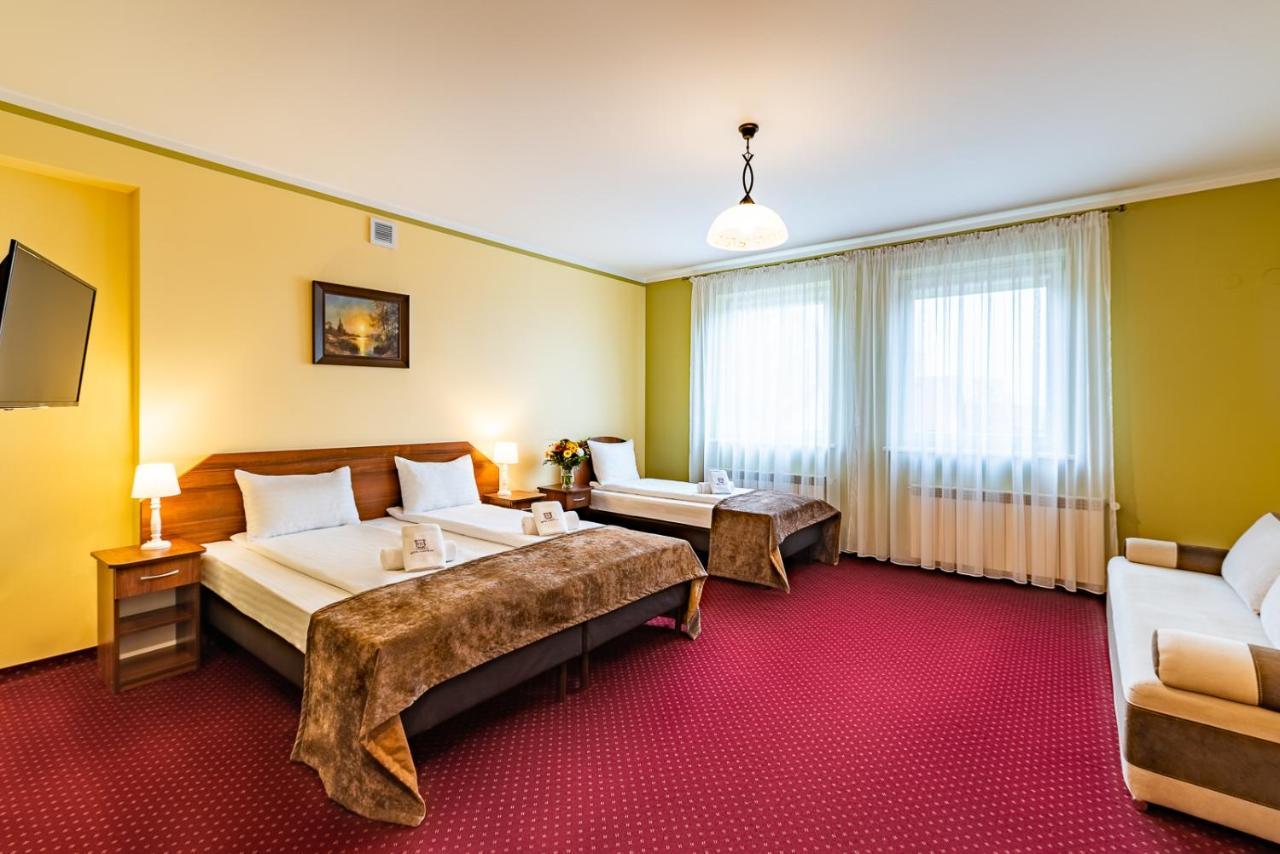 Hotel Kasztelan دوبشيسي المظهر الخارجي الصورة